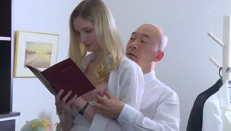 Bà xã chấp nhận làm cô bạn gái cho đối tác của ông xã để trả nợ